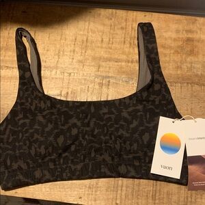 NWT Vuori Daily Bra in Cocoa Spots